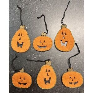 Six Handmade Wool Jack-A-Lantern Pumpkin 🎃 Ornaments 2 Sizes Halloween‎